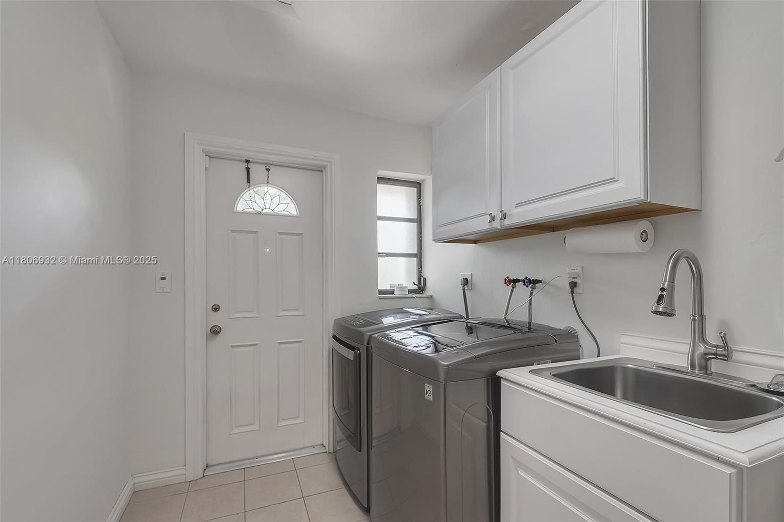 CALUSA CLUB ESTATES - Residential