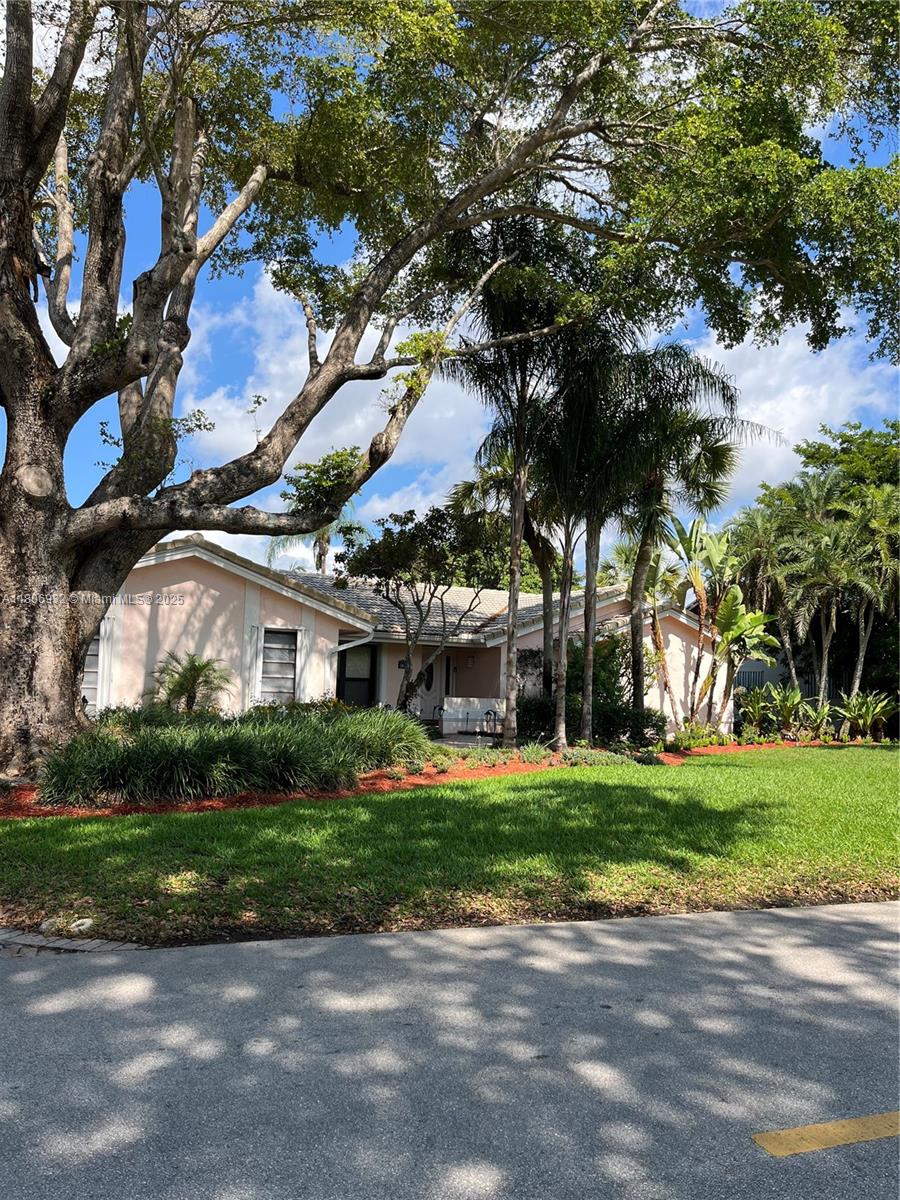 Property for Sale at 9620 E Calusa Club Dr, Miami, Broward County, Florida - Bedrooms: 4 
Bathrooms: 3  - $1,175,000