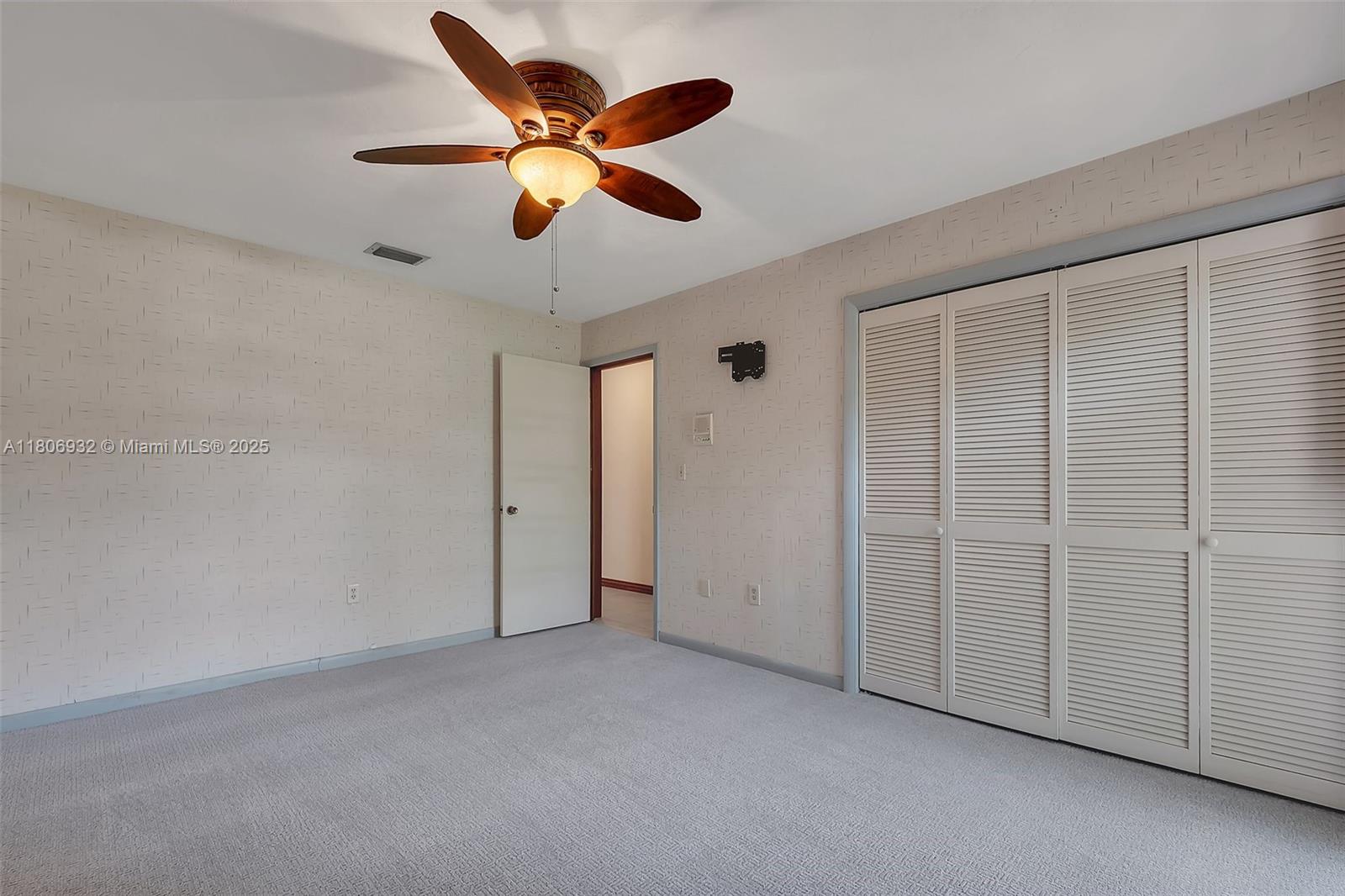 CALUSA CLUB ESTATES - Residential