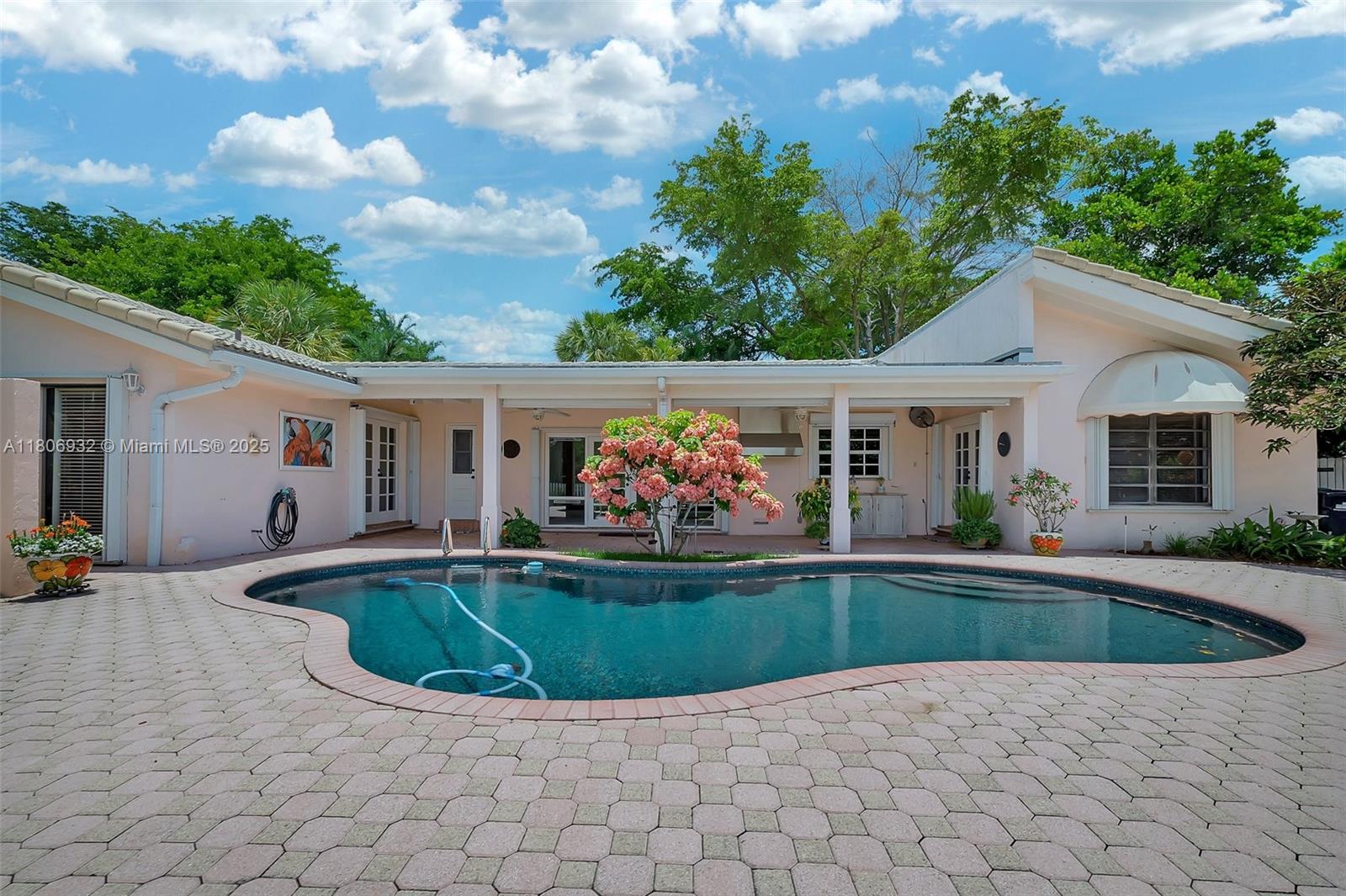 CALUSA CLUB ESTATES - Residential