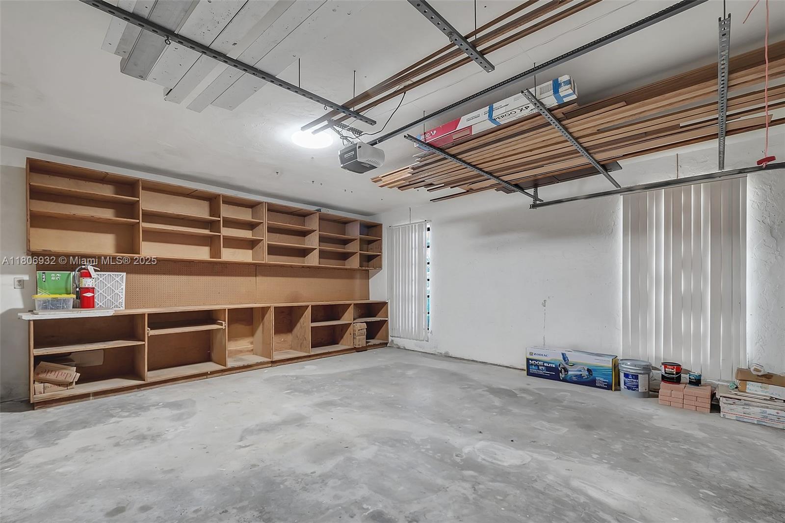 CALUSA CLUB ESTATES - Residential