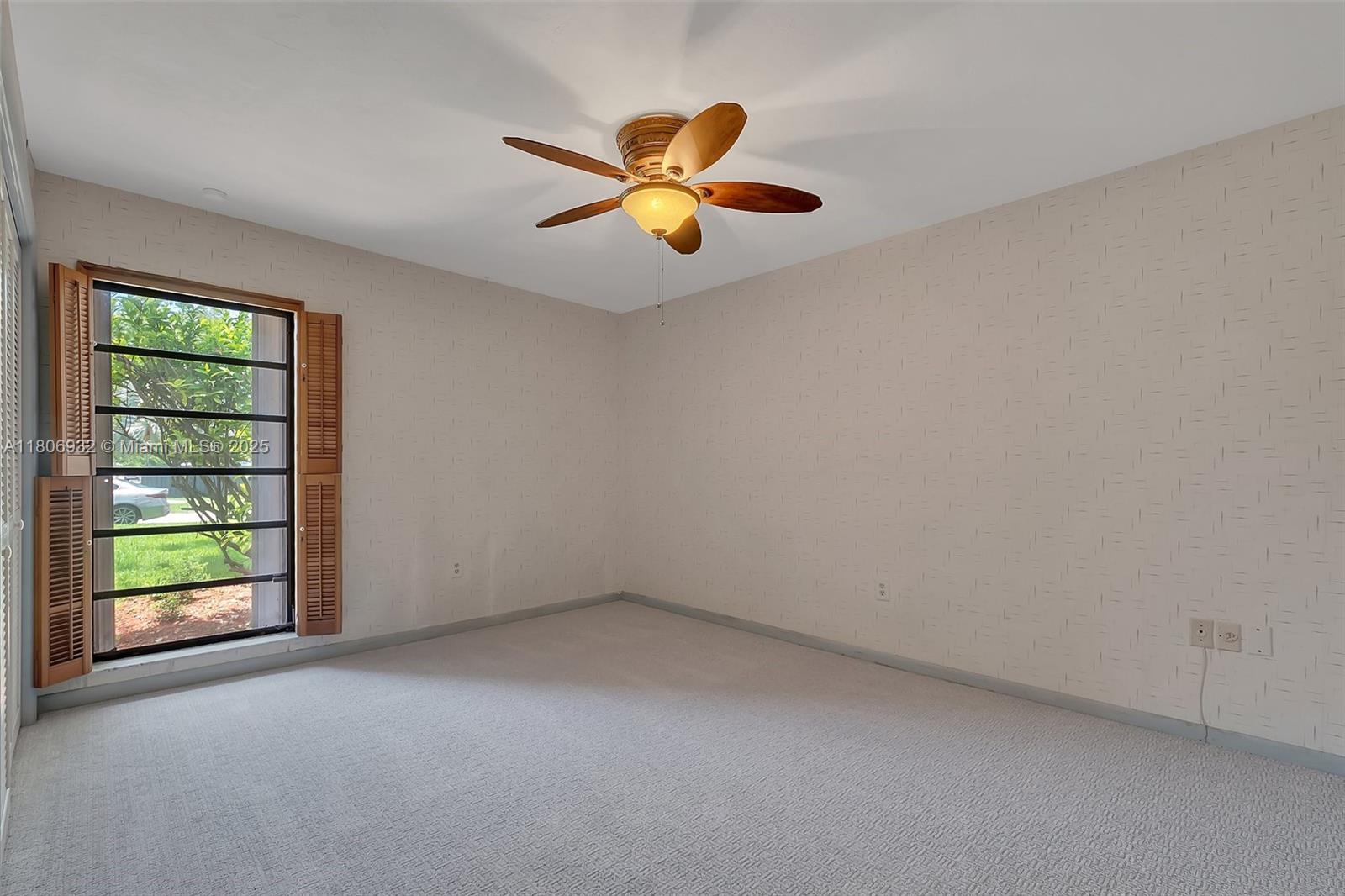 CALUSA CLUB ESTATES - Residential