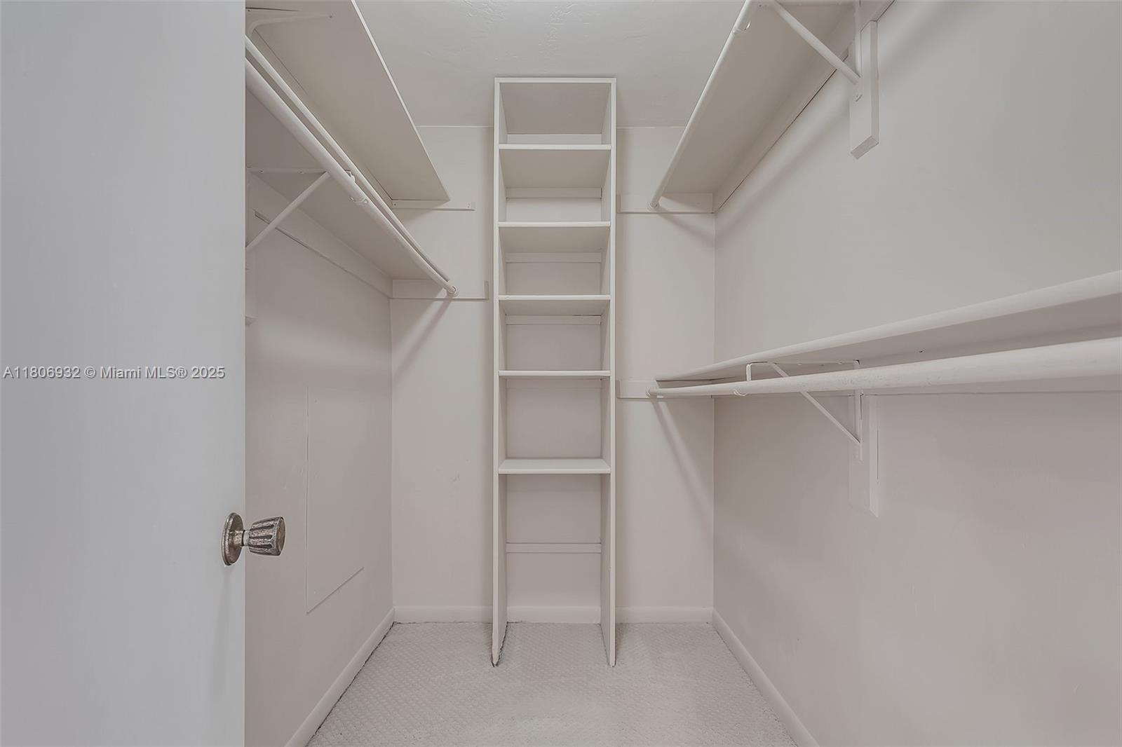 CALUSA CLUB ESTATES - Residential