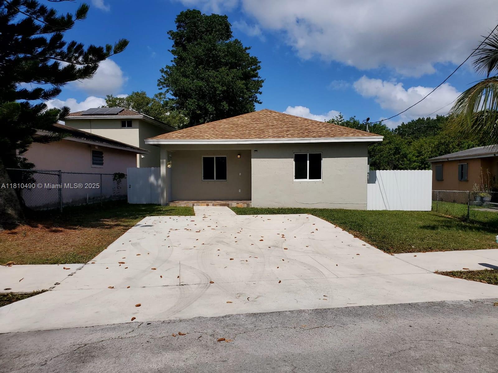 Address Not Disclosed, Miami, Broward County, Florida - 4 Bedrooms  
2 Bathrooms - 