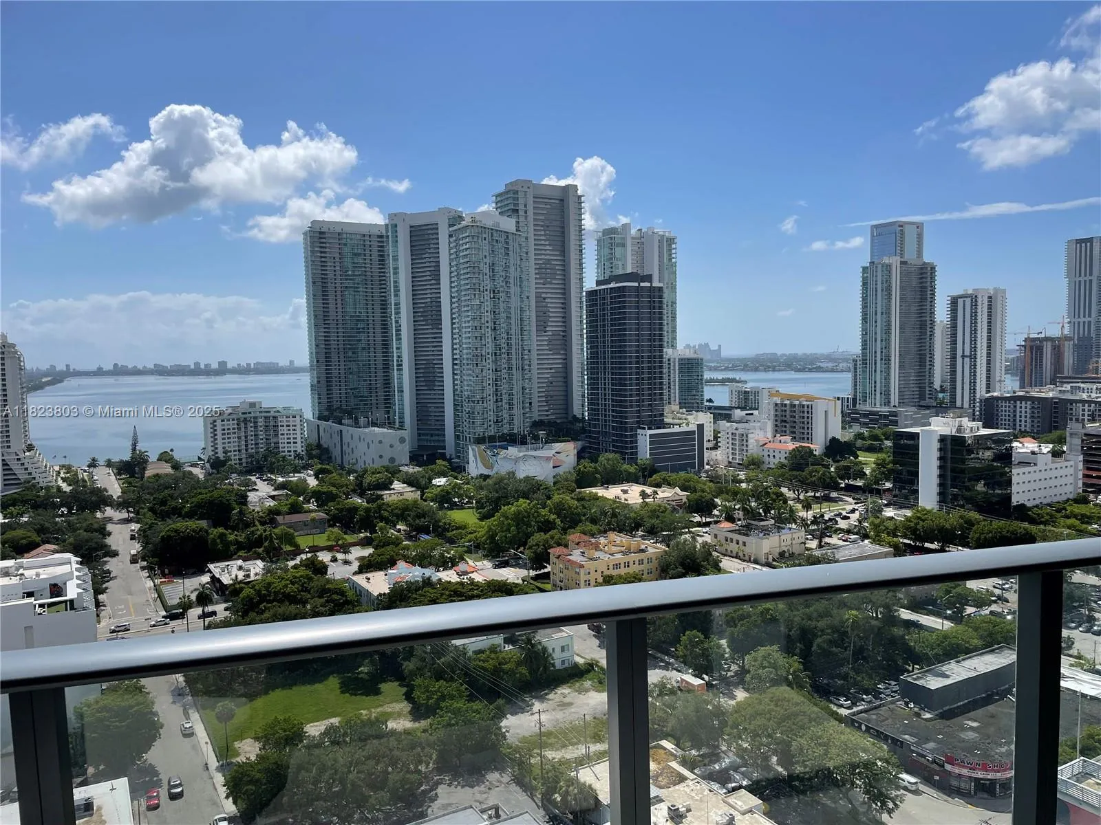 Miami, Florida 33137, United States, 1 Bedroom Bedrooms, ,2 BathroomsBathrooms,Residential,Active,154810