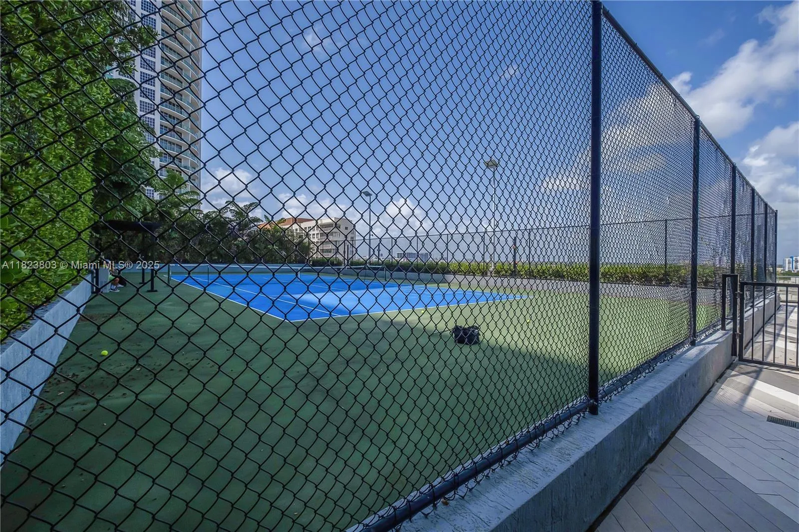 Miami, Florida 33137, United States, 1 Bedroom Bedrooms, ,2 BathroomsBathrooms,Residential,Active,154810