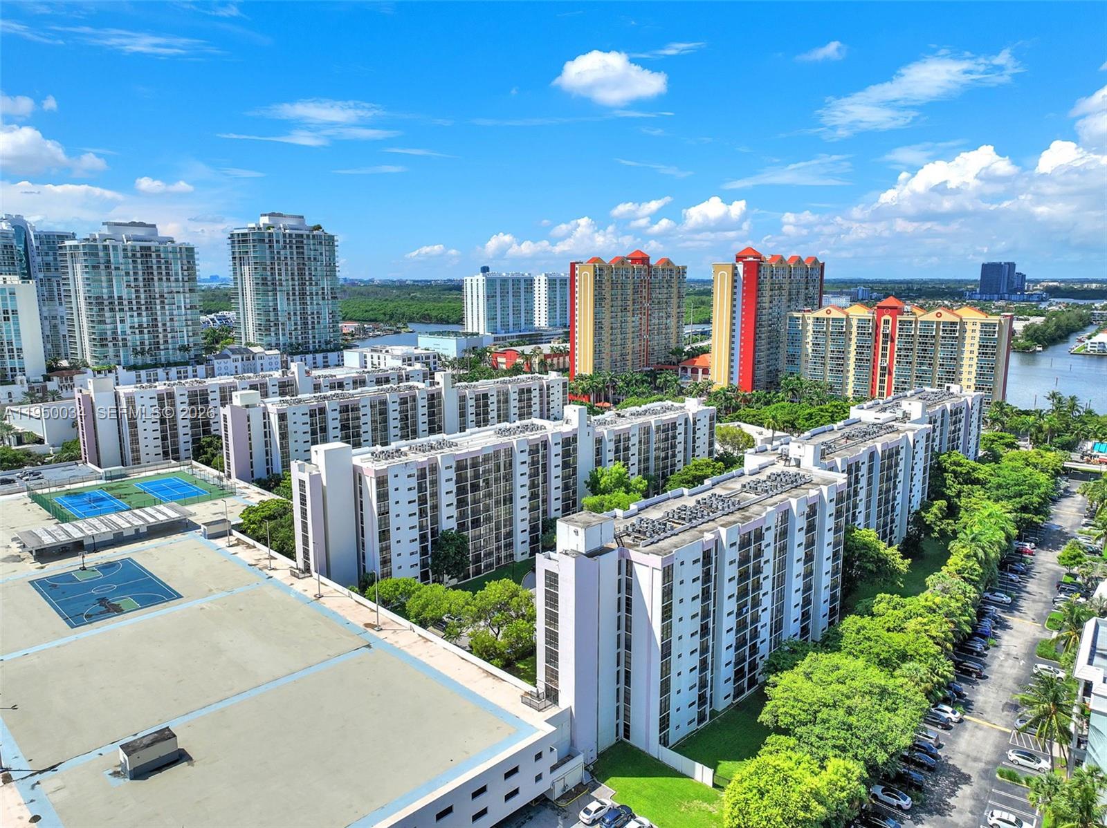 PLAZA OF AMERICAS CONDO - Residential