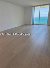 10275 Collins Ave 1435
