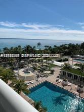 10275 Collins Ave 1435