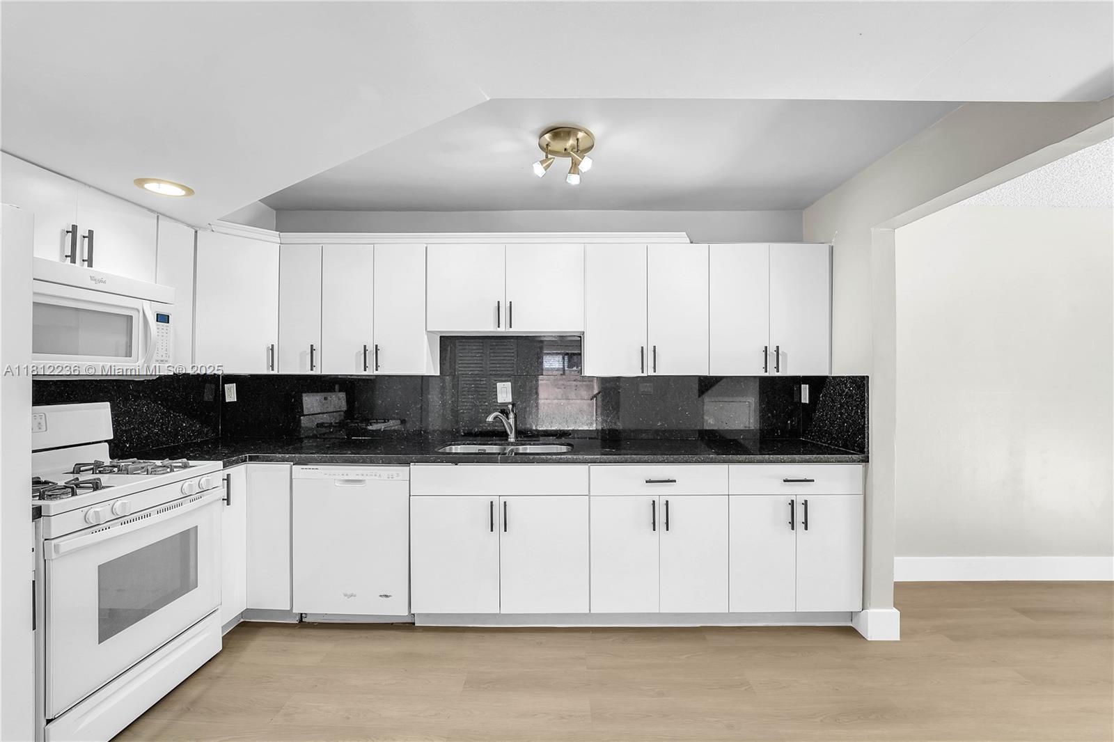 SNAPPER VILLAGE PHASE II - Residential