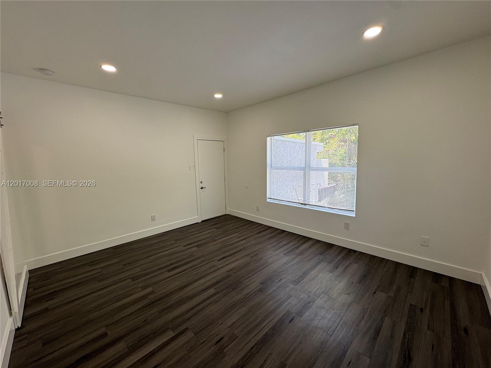 3237 SW 4th St 4