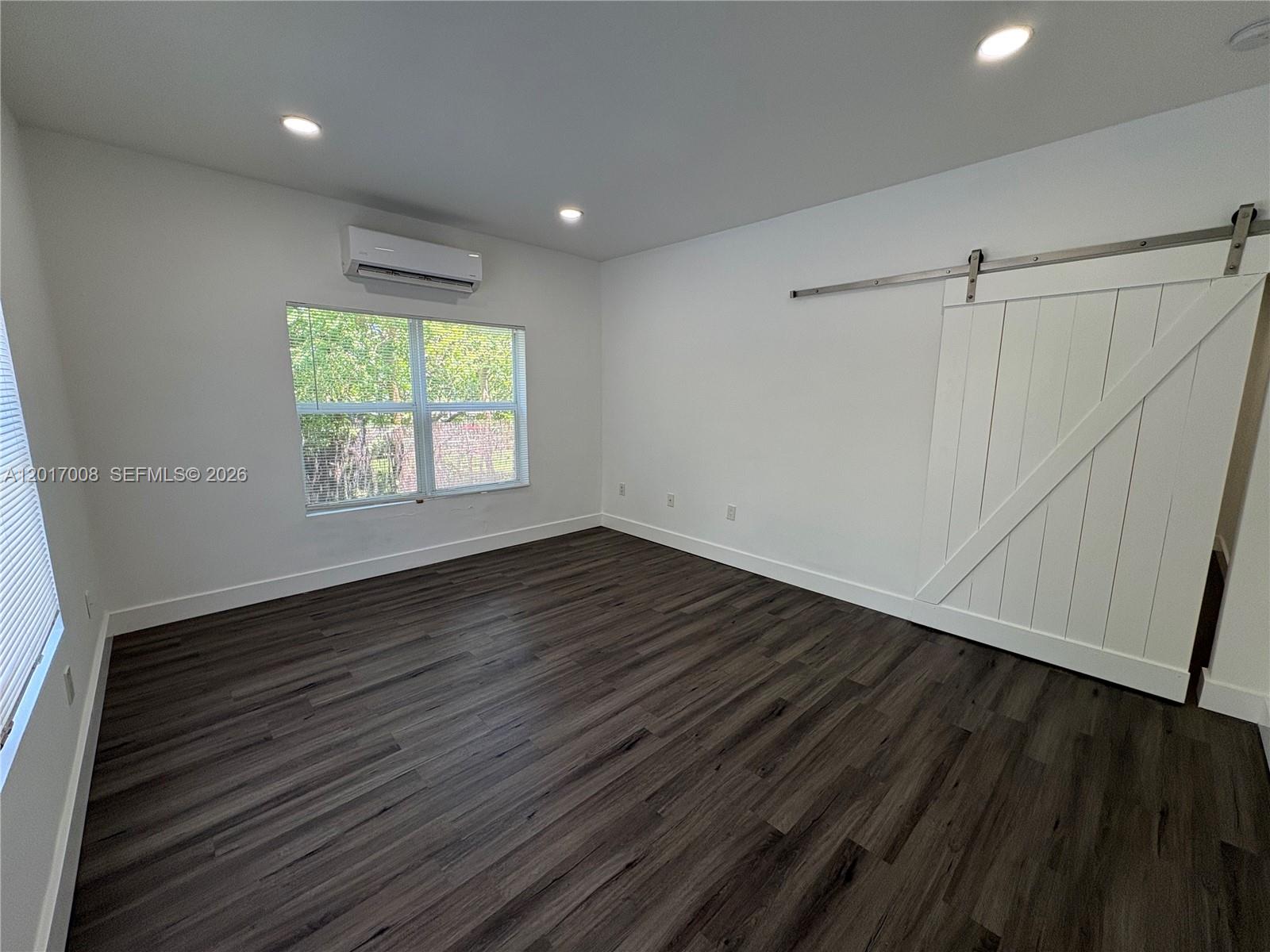 3237 SW 4th St 4