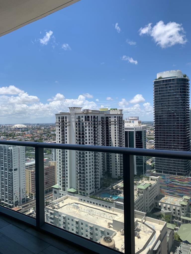 1100 MILLECENTO RESIDENCE - Residential Lease