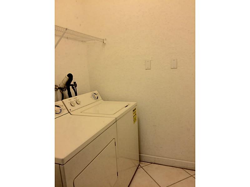 CRESTVIEW LAKES 1ST ADDN - Residential Lease