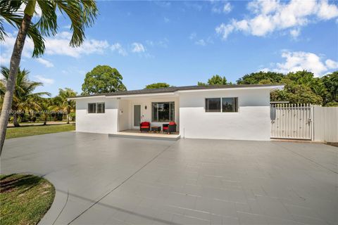 4301 SW 85th Ave Miami FL 33155