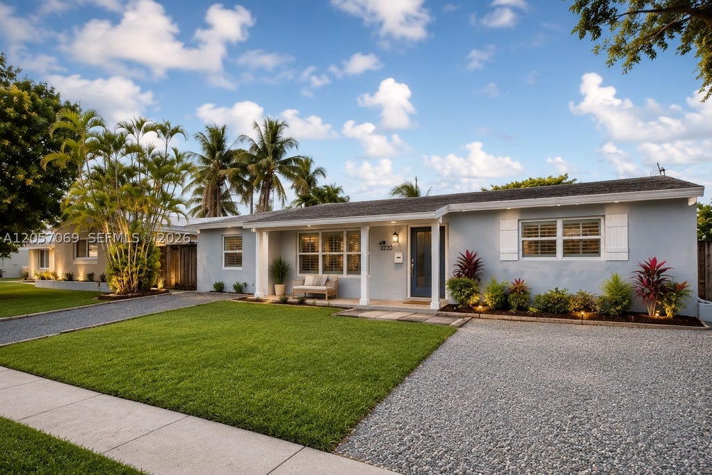 Photo of 3039 Grant St, Hollywood, FL 33021 (MLS # A12057069)