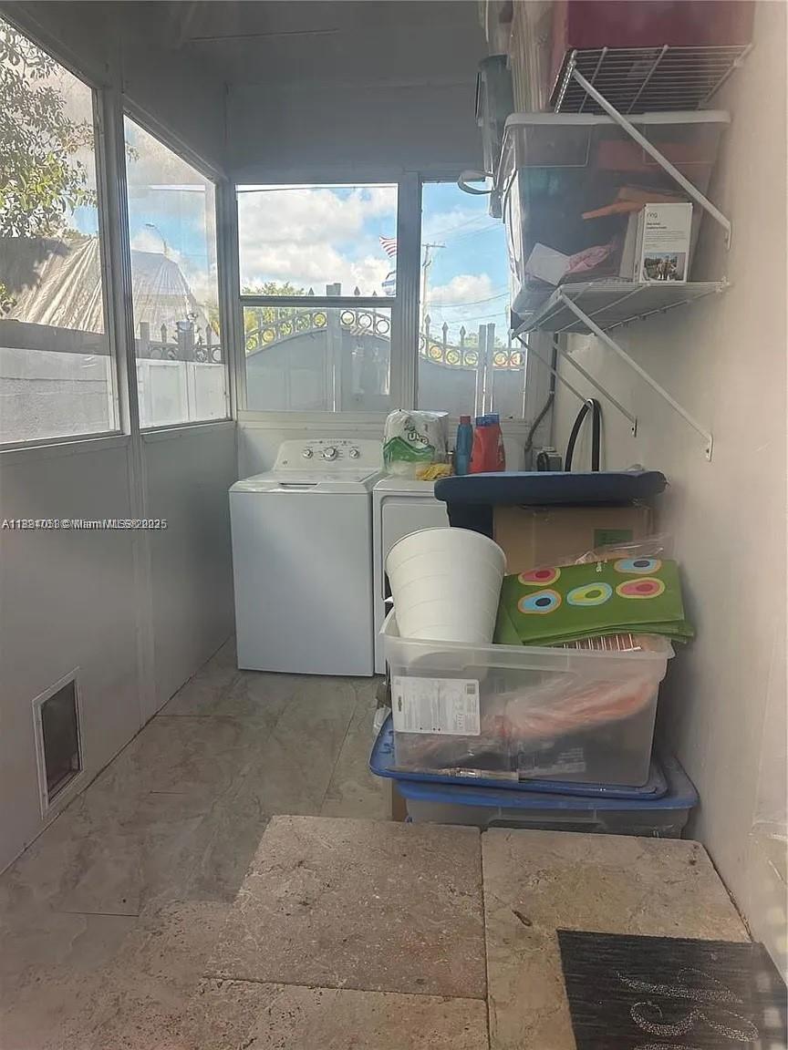TAMIAMI TRAIL PARK - Residential Lease