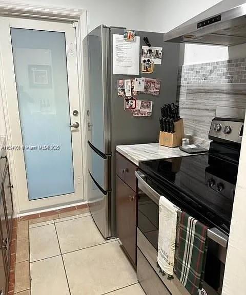 TAMIAMI TRAIL PARK - Residential Lease