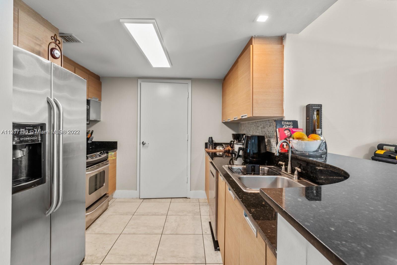 THE BRIDGEWATER CONDO - Residential Lease