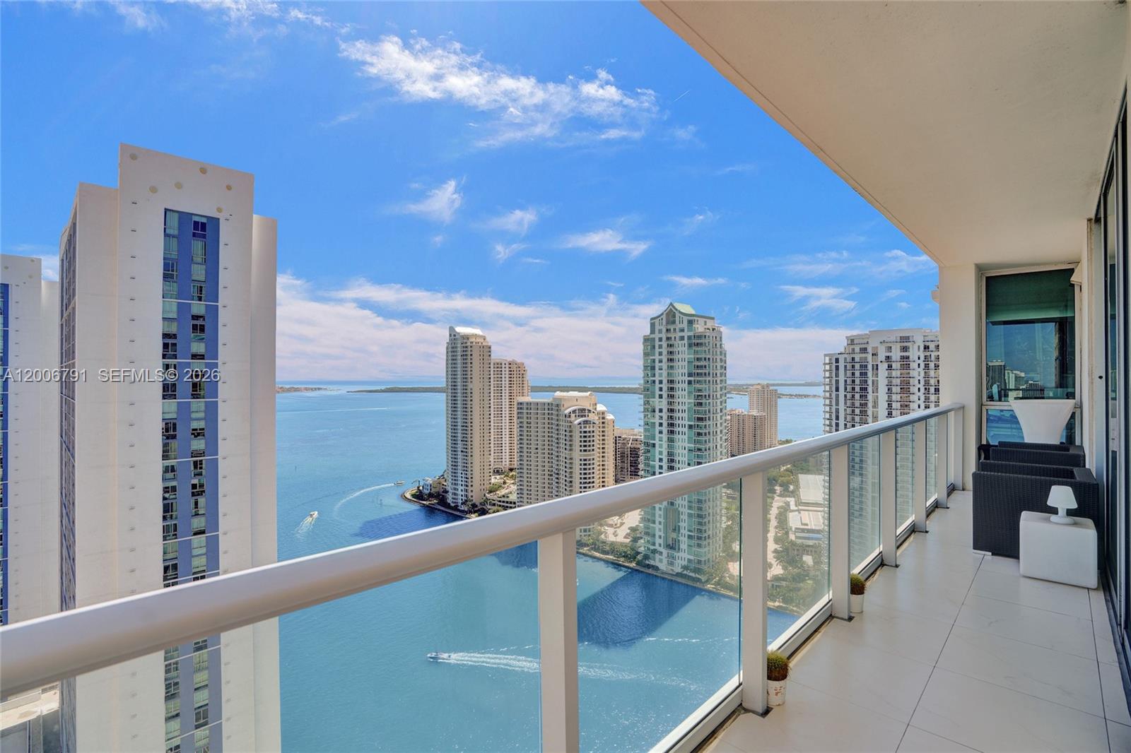 MET 1 CONDO - Residential