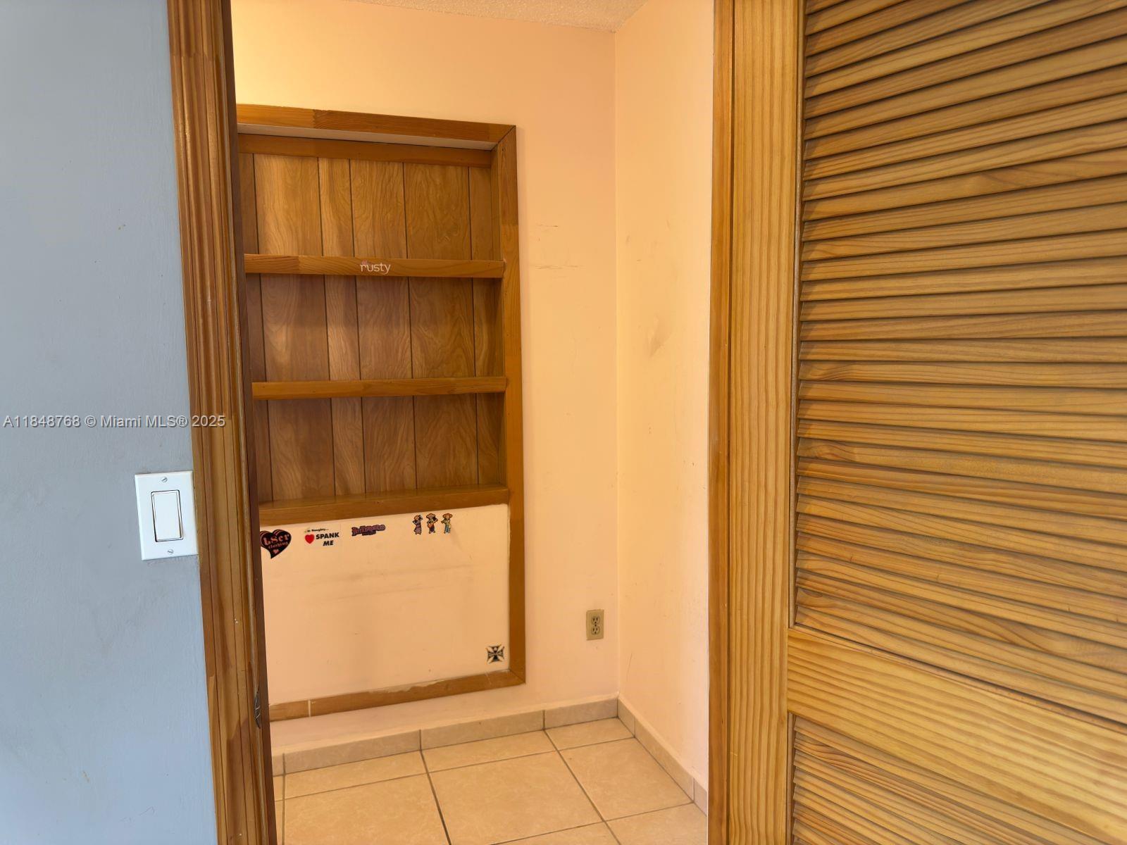 SPLIT RAIL SEC 1 - Residential