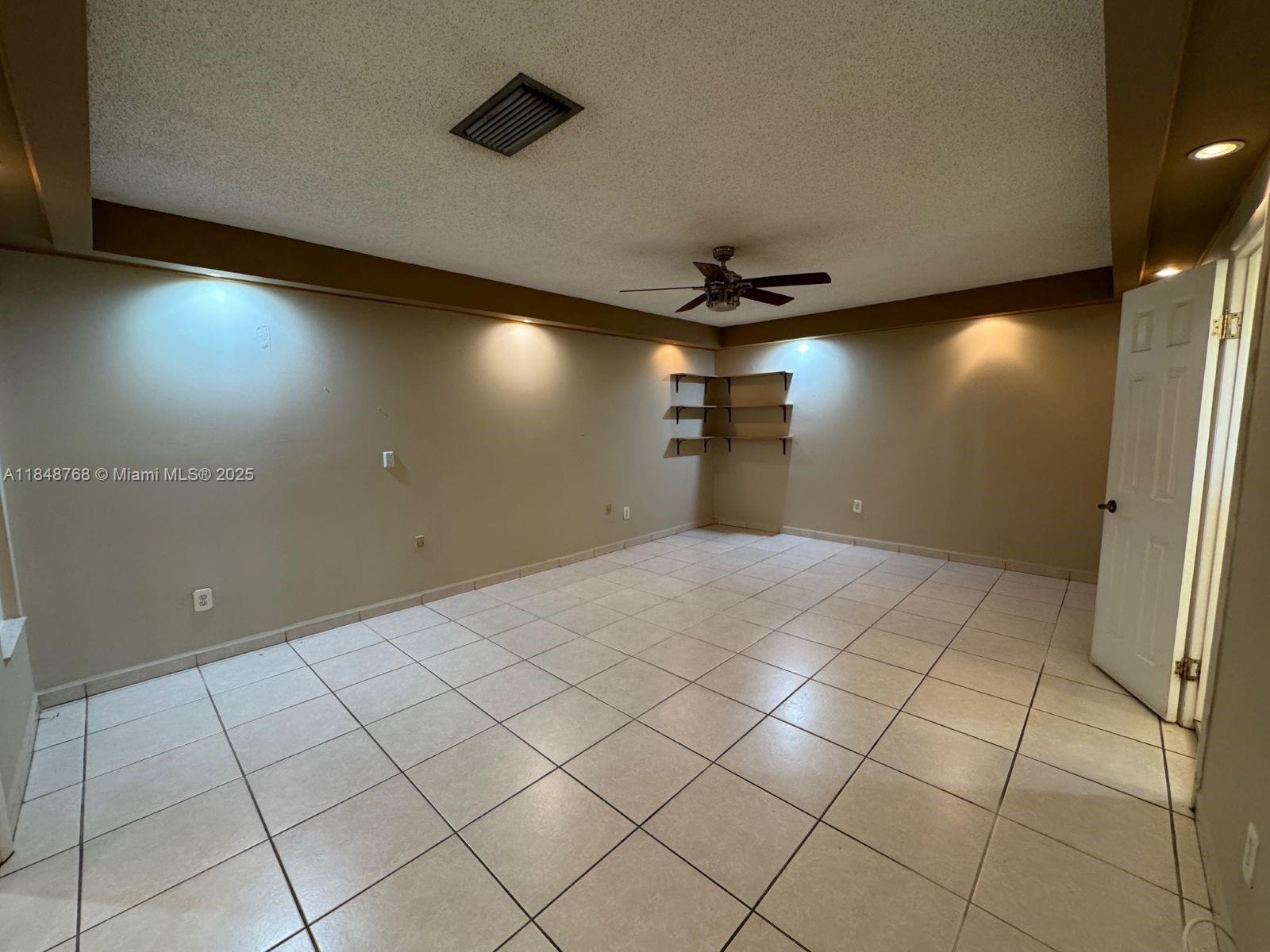 SPLIT RAIL SEC 1 - Residential