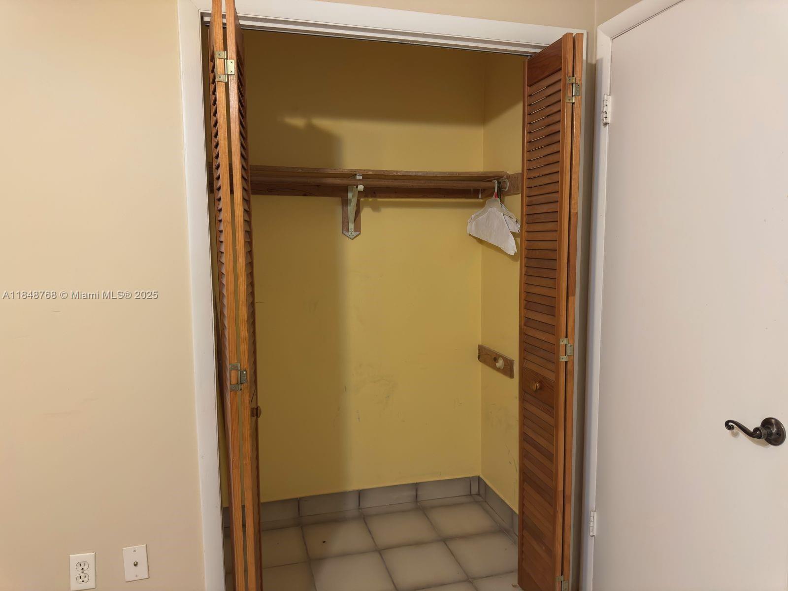 SPLIT RAIL SEC 1 - Residential