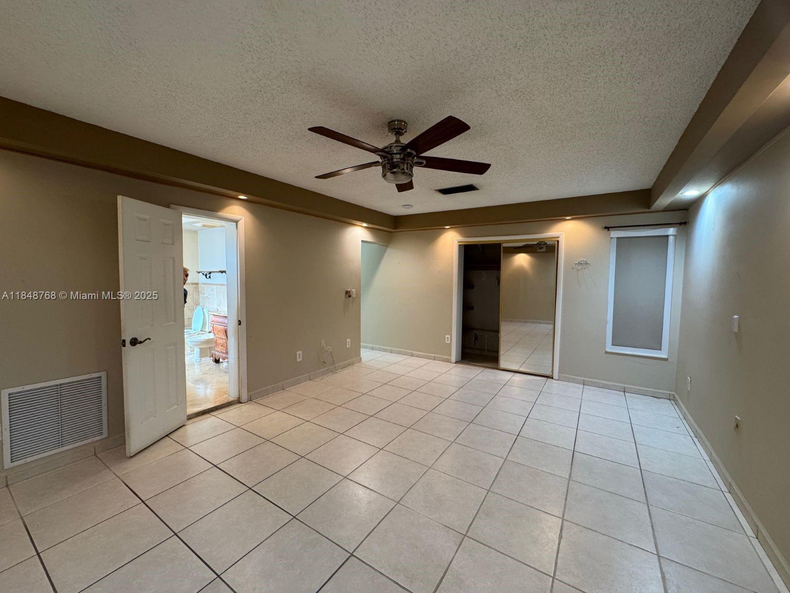 SPLIT RAIL SEC 1 - Residential