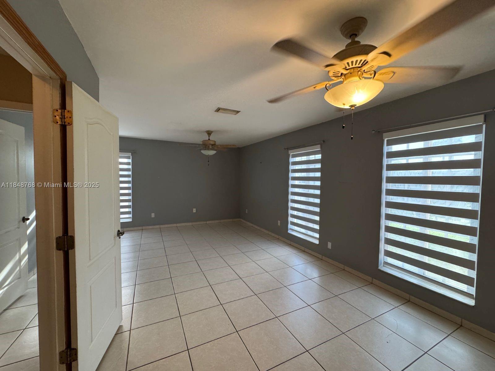 SPLIT RAIL SEC 1 - Residential