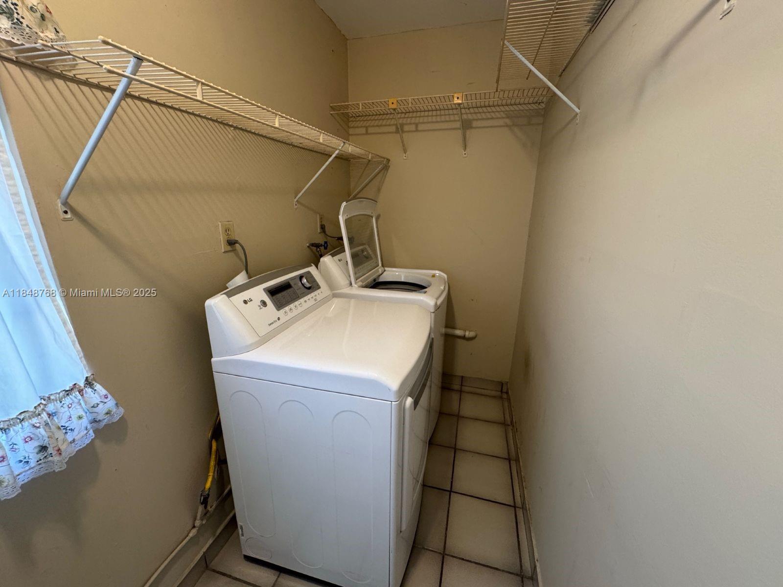 SPLIT RAIL SEC 1 - Residential