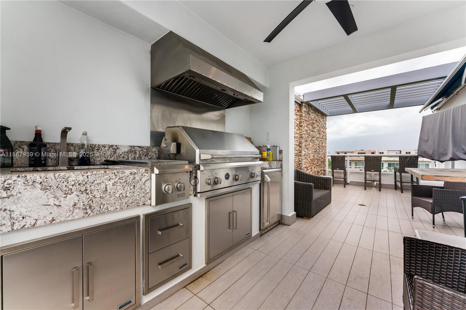 LANDMARK AT DORAL - Residential