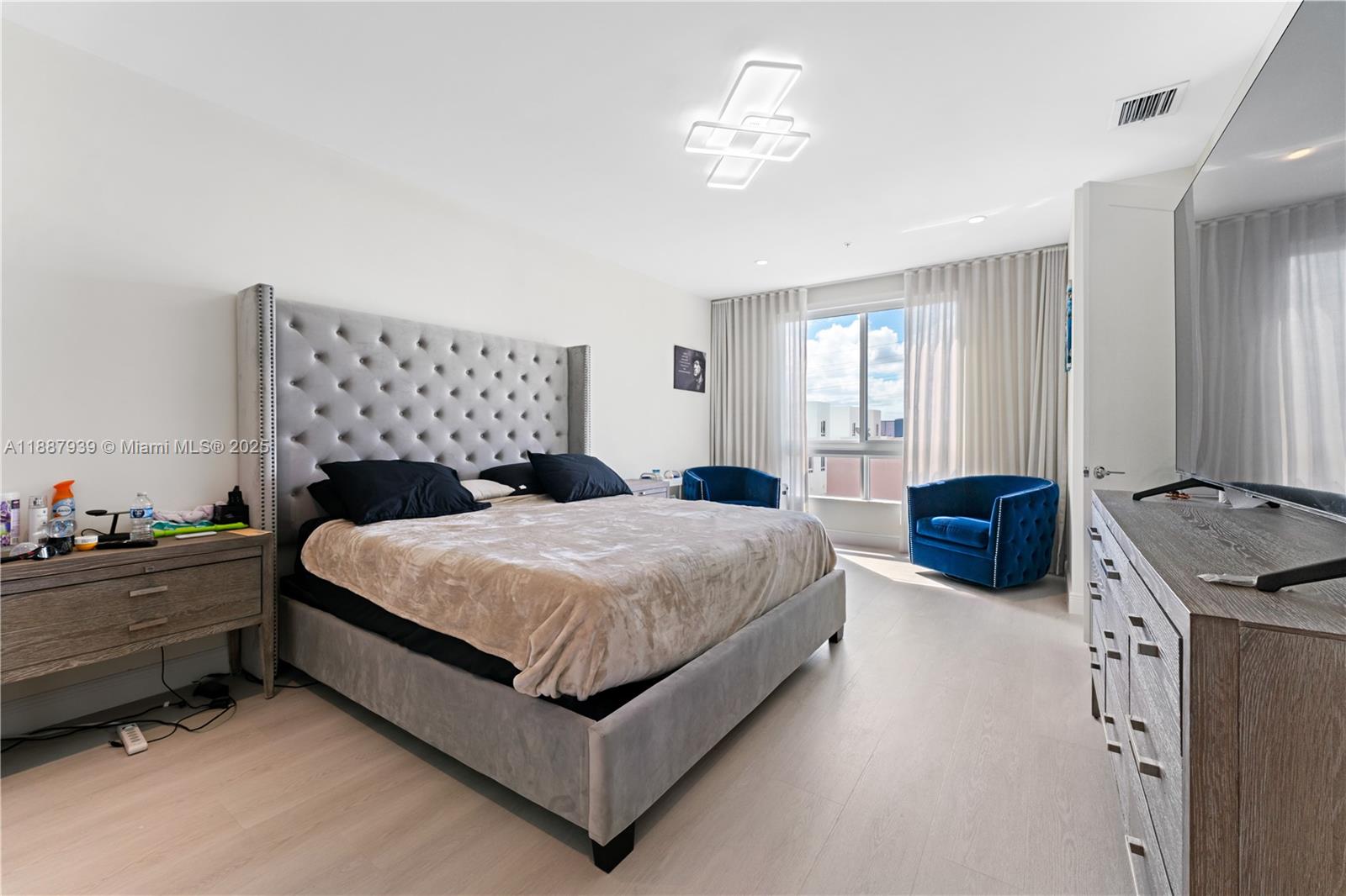 LANDMARK AT DORAL - Residential