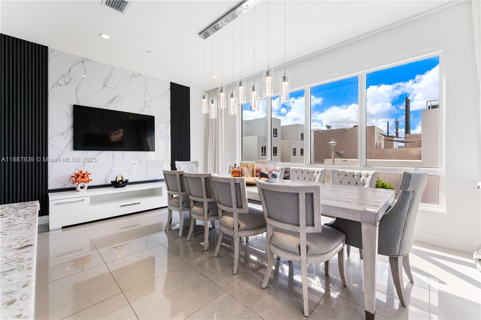 LANDMARK AT DORAL - Residential