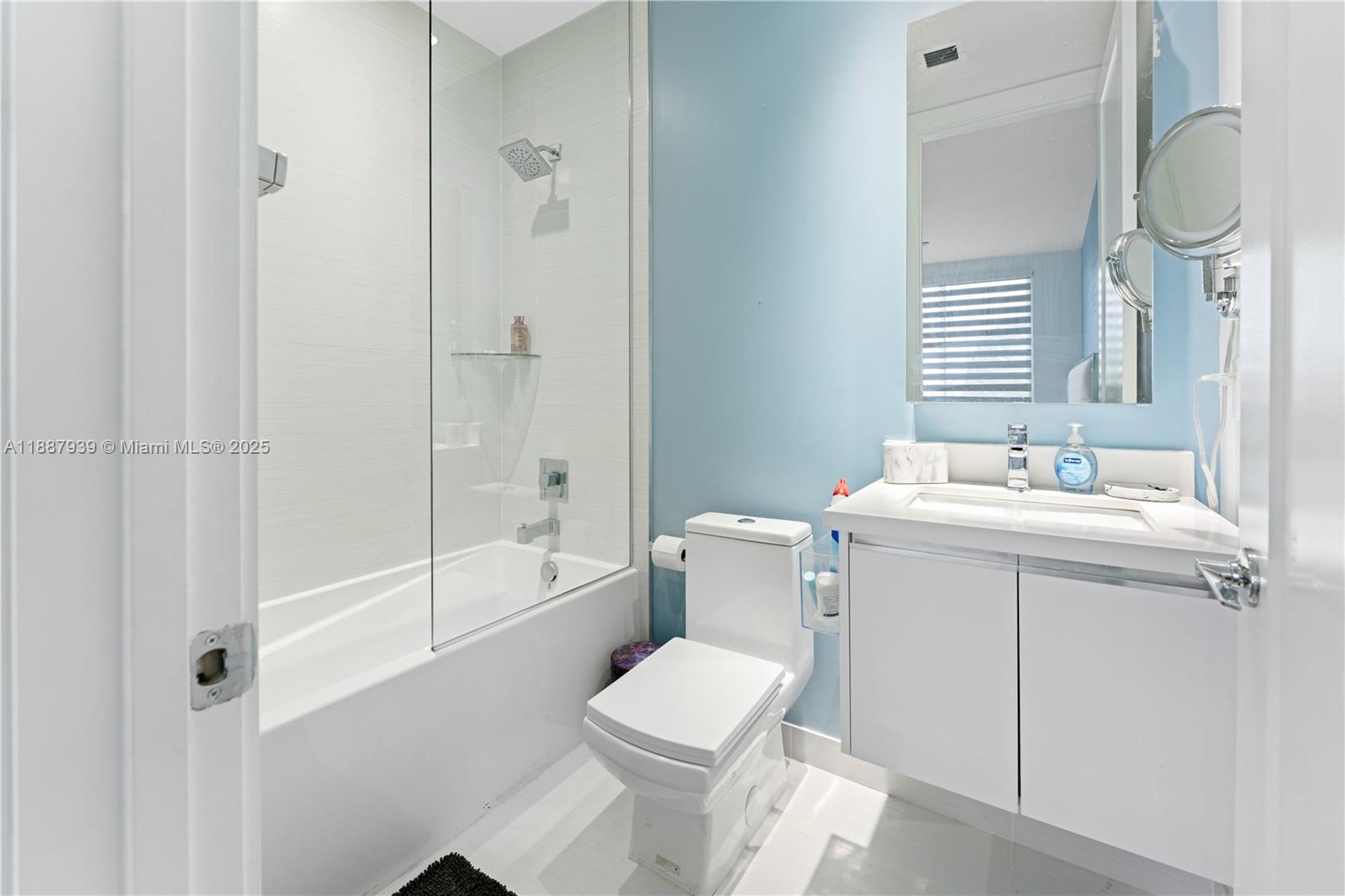 LANDMARK AT DORAL - Residential