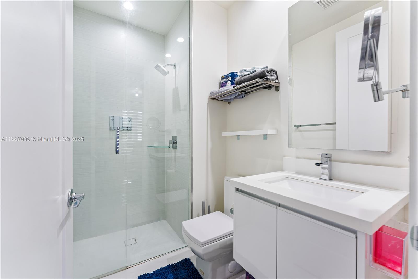 LANDMARK AT DORAL - Residential