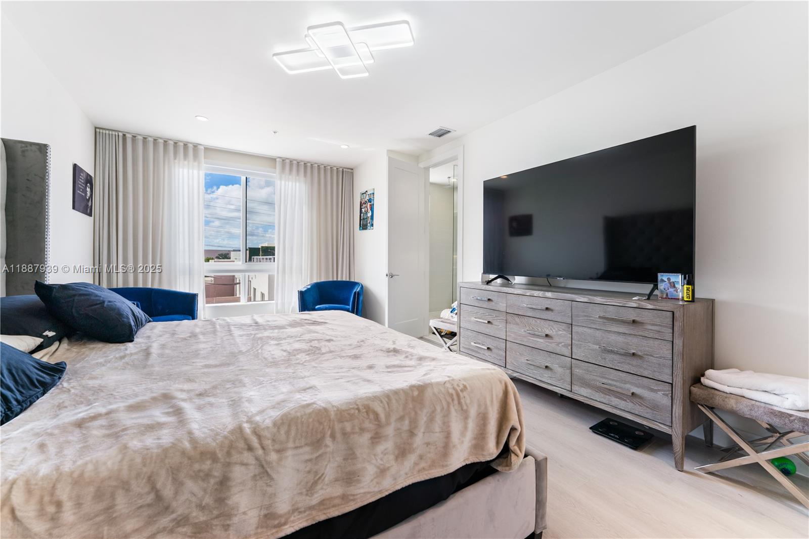LANDMARK AT DORAL - Residential