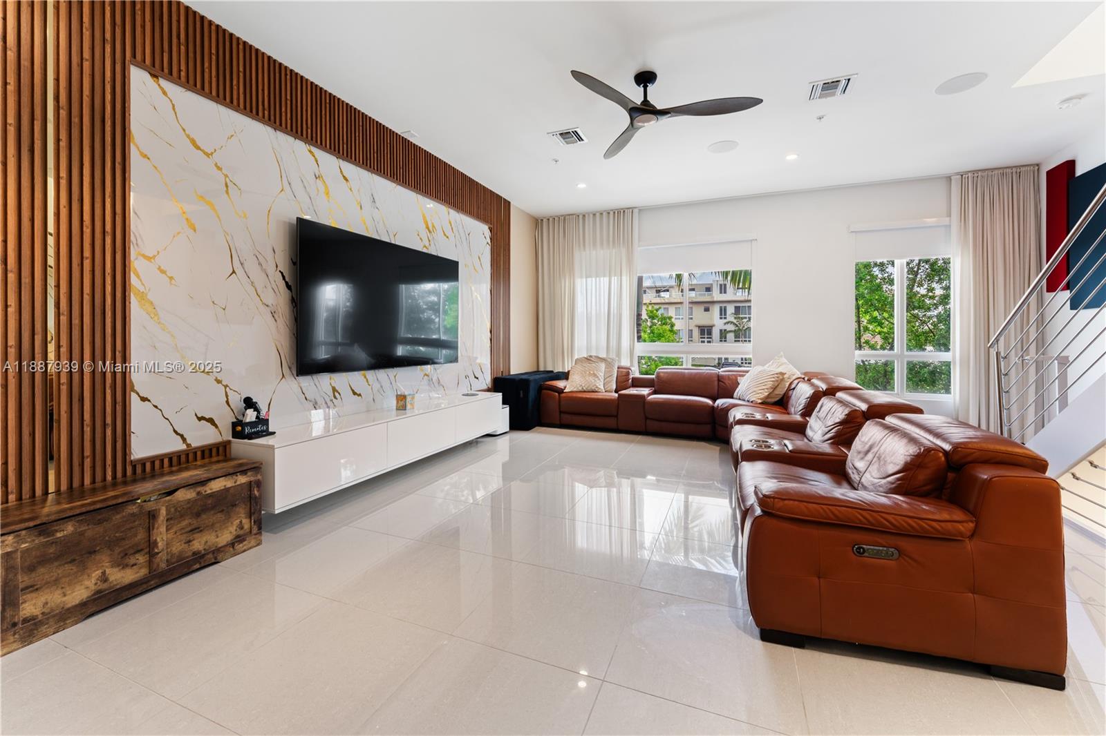 LANDMARK AT DORAL - Residential