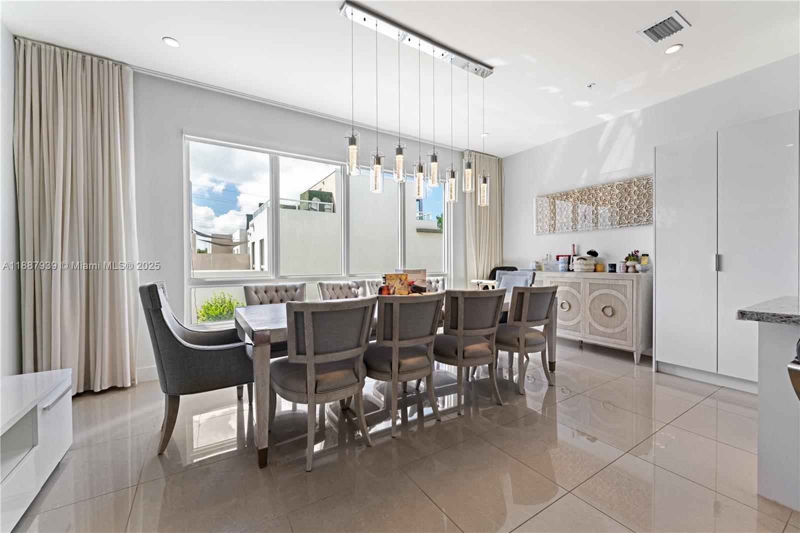 LANDMARK AT DORAL - Residential