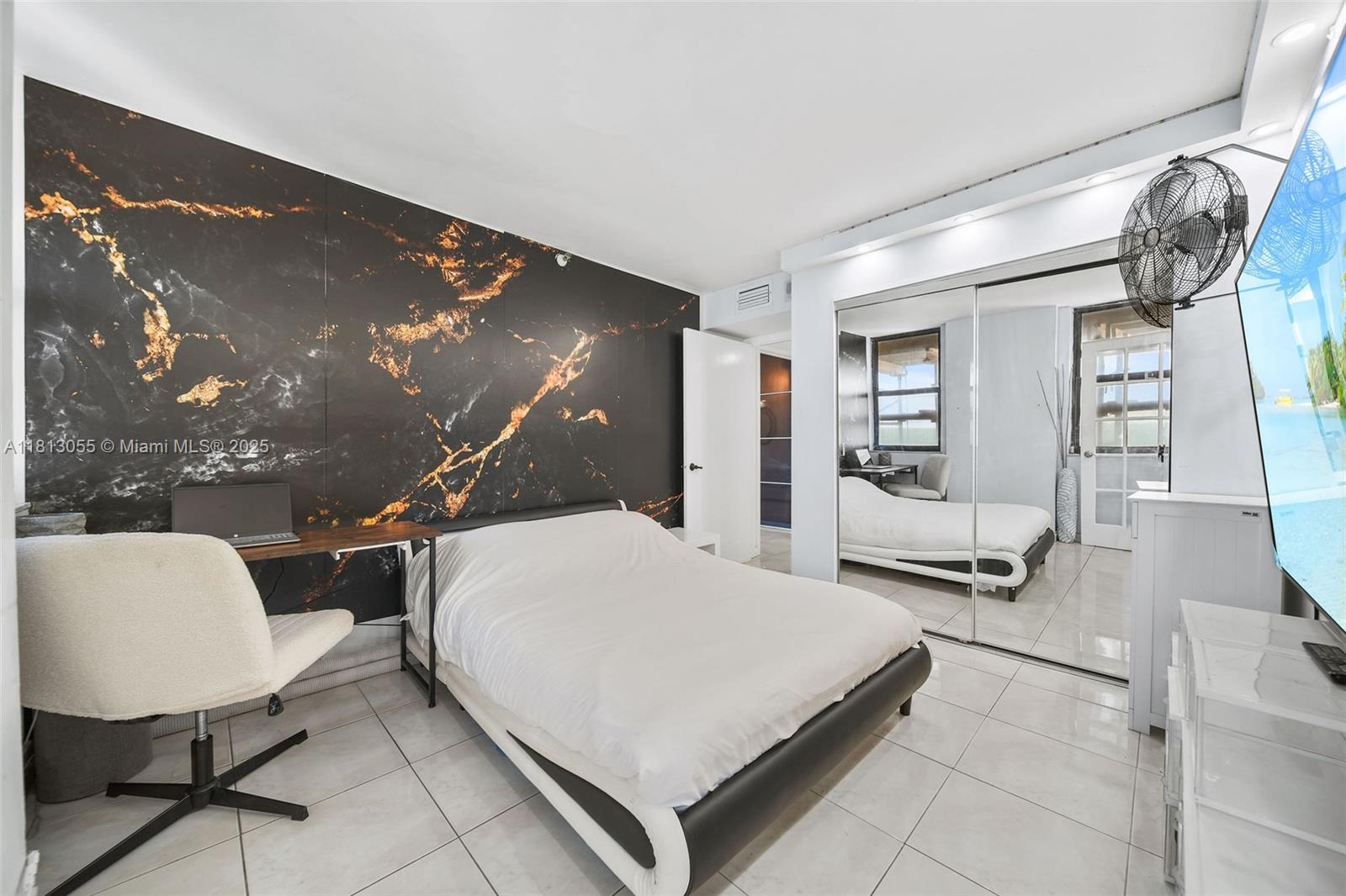 LE TRIANON CONDO - Residential