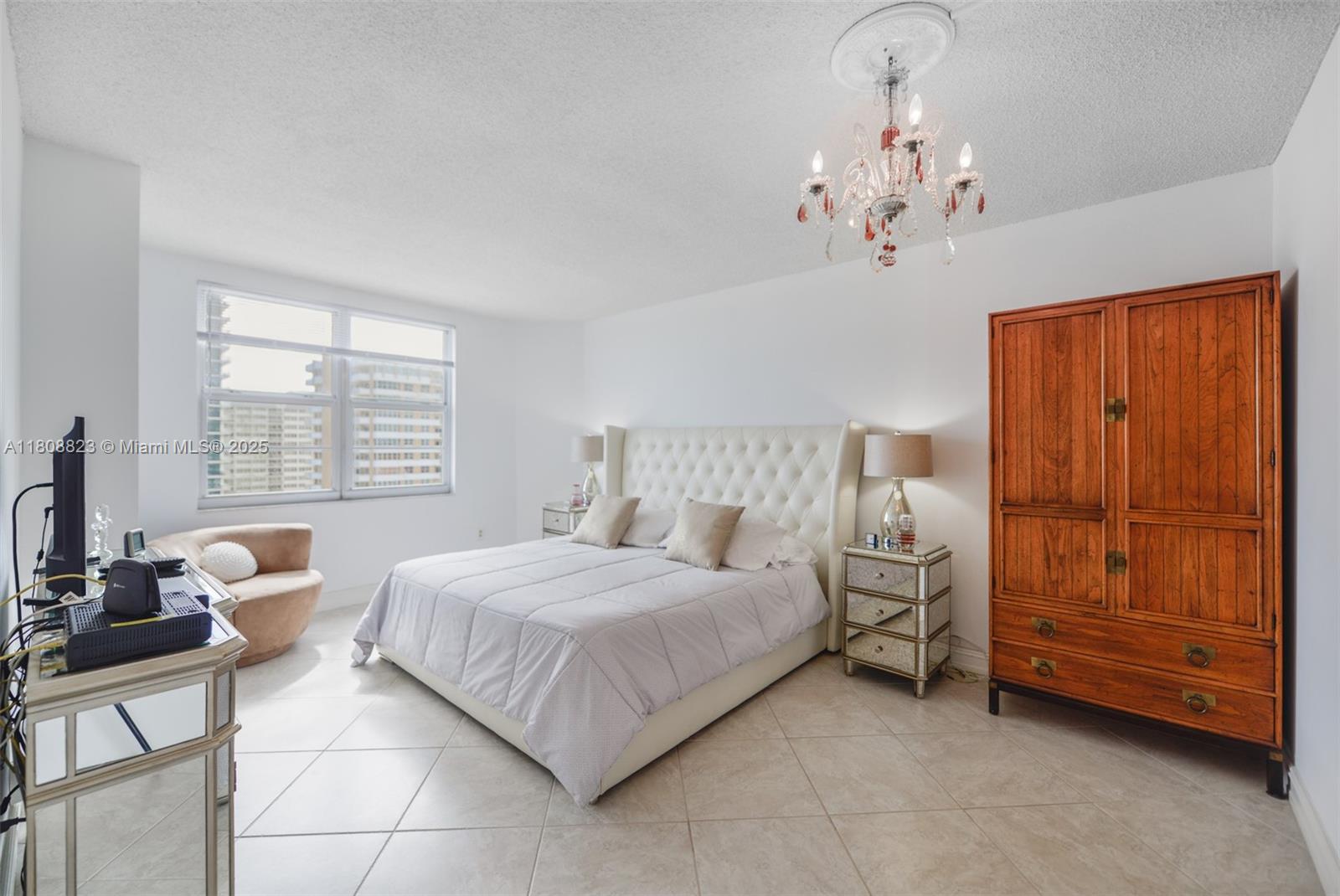 HEMISPHERES CONDO - Residential
