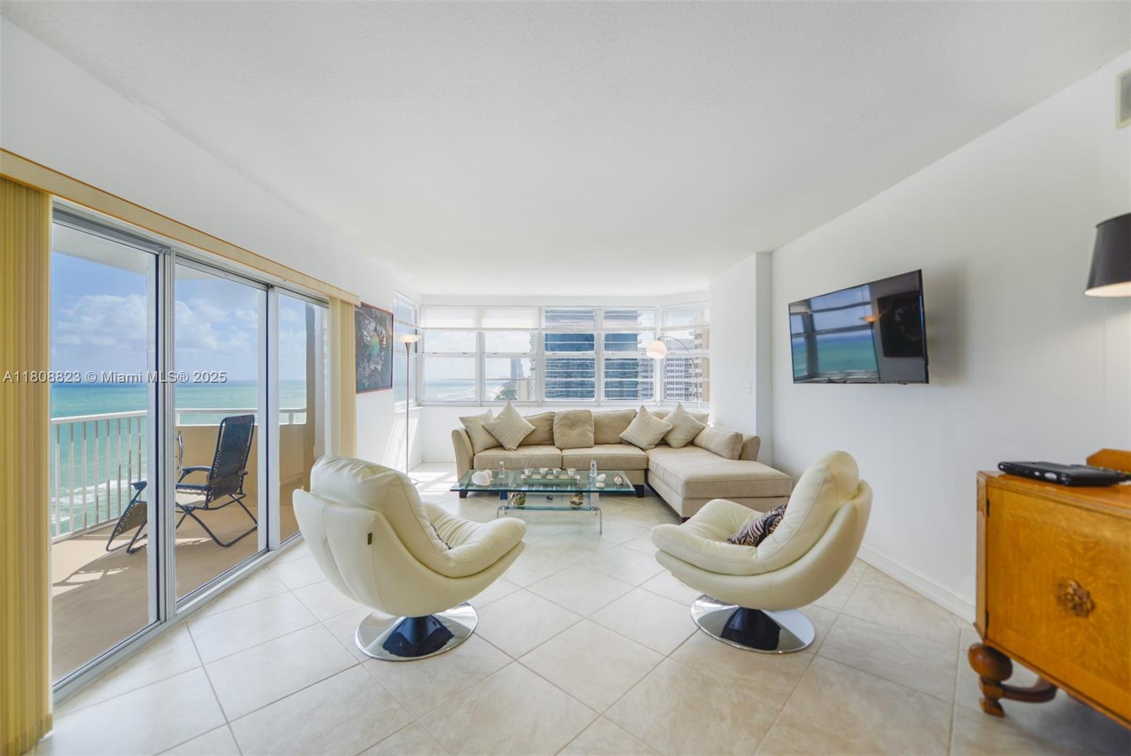 HEMISPHERES CONDO - Residential