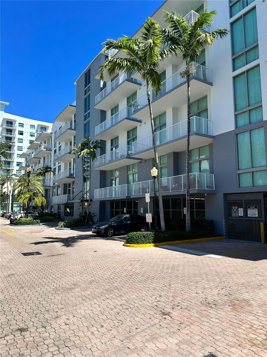 Property for Sale at 2100 Van Buren St 503, Hollywood, Broward County, Florida - Bedrooms: 2 
Bathrooms: 1  - $299,000
