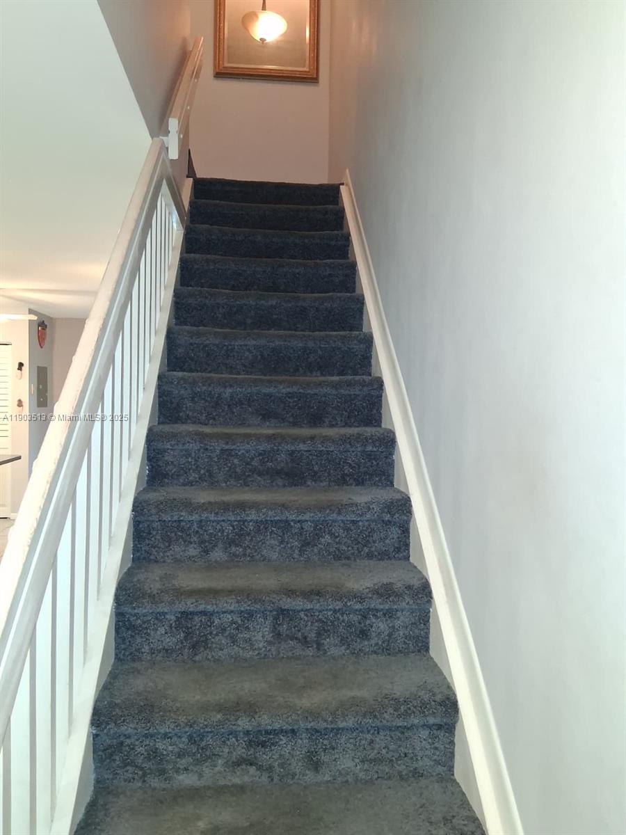 PEMBROKE POINTE - Residential