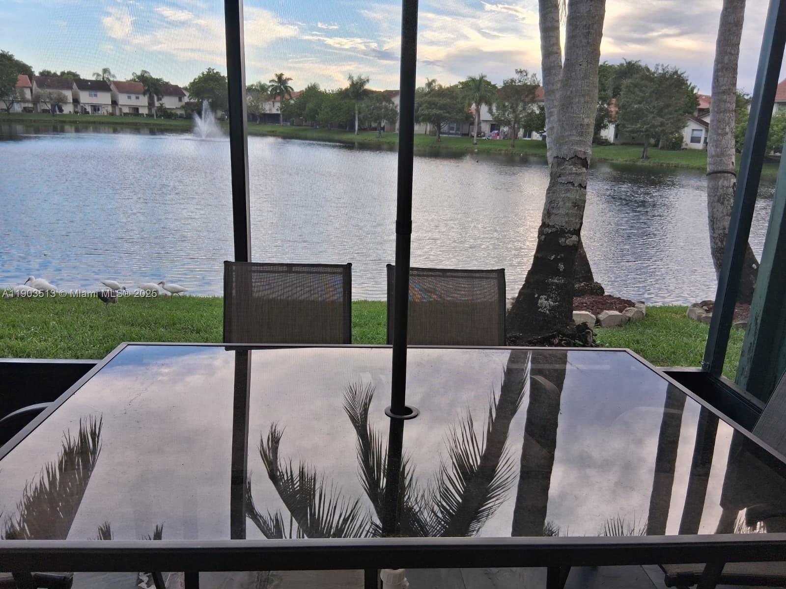 PEMBROKE POINTE - Residential