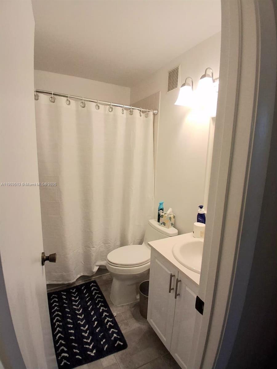 PEMBROKE POINTE - Residential