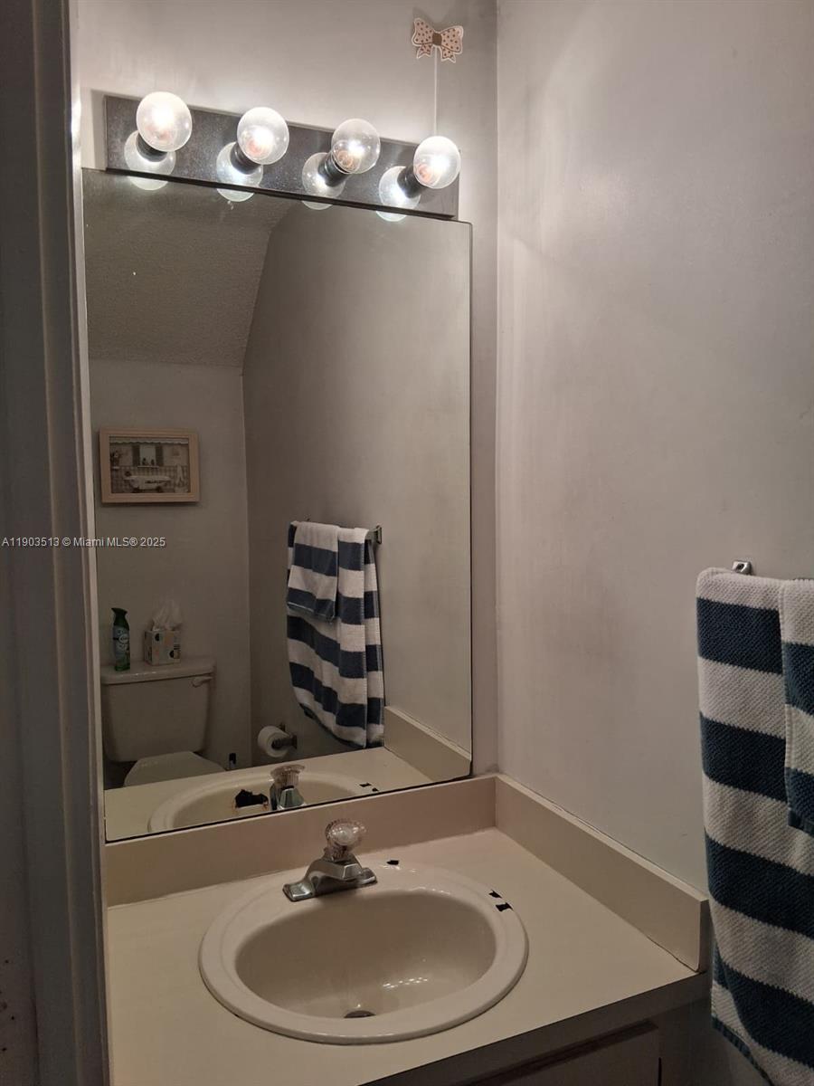 PEMBROKE POINTE - Residential