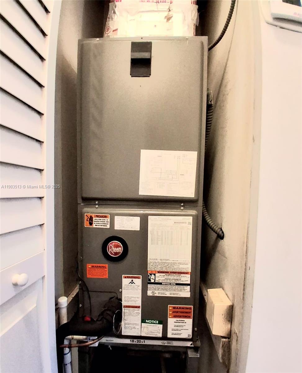 PEMBROKE POINTE - Residential