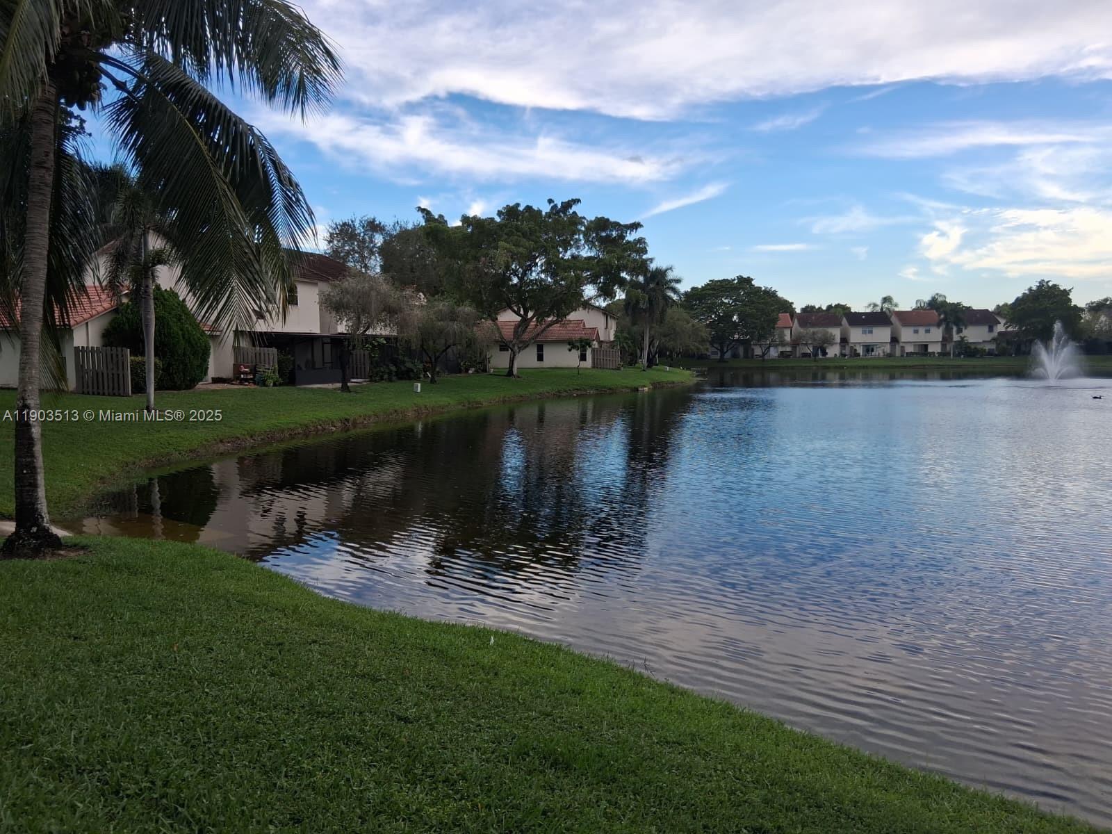 PEMBROKE POINTE - Residential