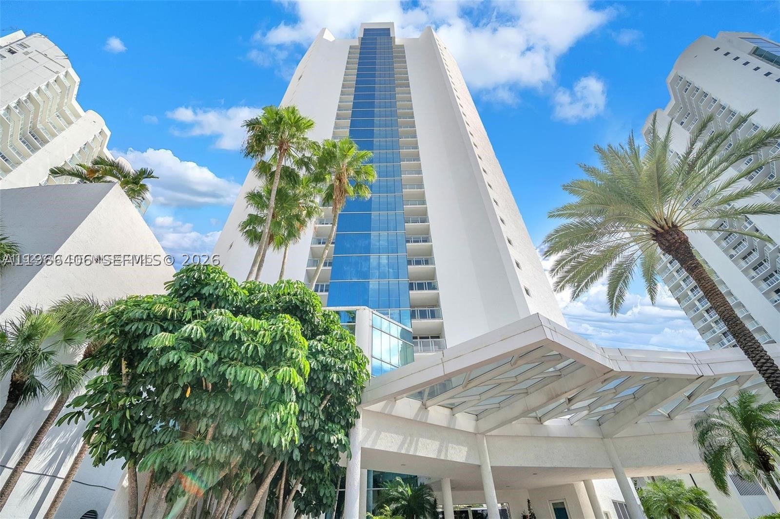 16445 Collins Ave 2328