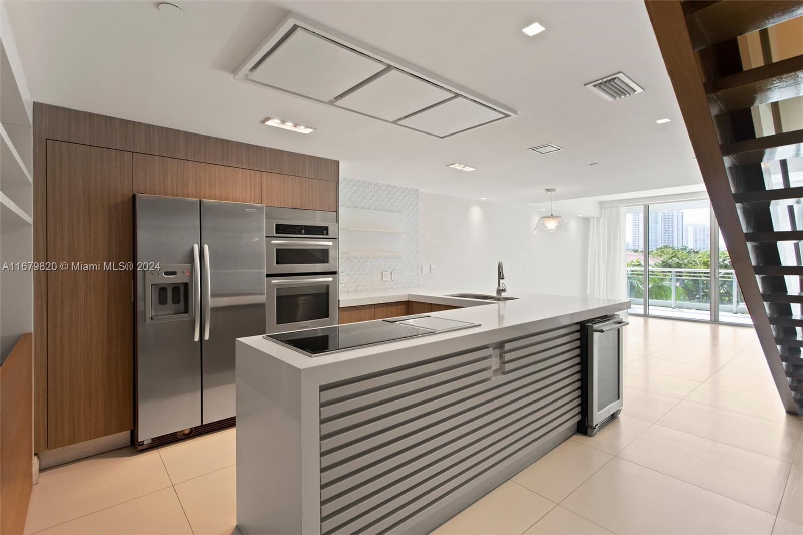 Property for Sale at 2950 Ne 188th St 331, Aventura, Miami-Dade County, Florida - Bedrooms: 2 
Bathrooms: 3  - $796,500